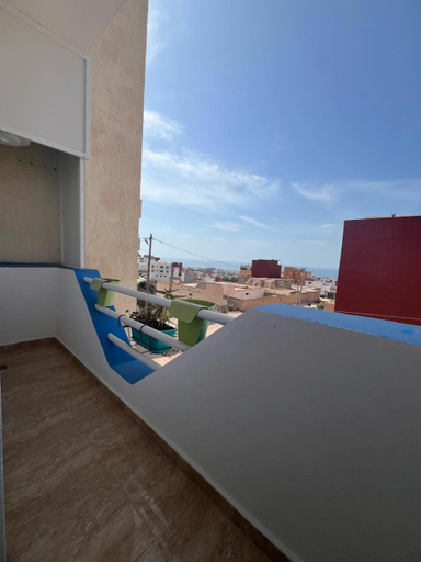 Others 5, Surf capitain, Agadir-Ida ou Tanane
