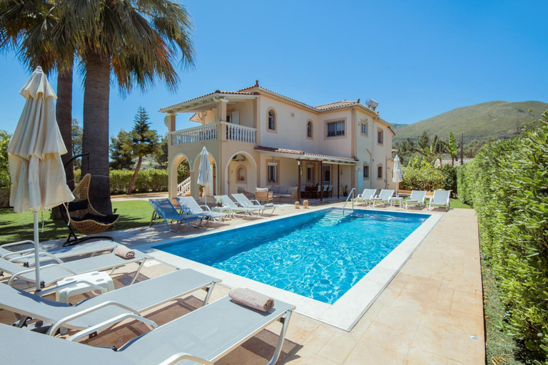 Sport & Beauty 2, La Catalina Villa - Heated pool, Ionian Islands