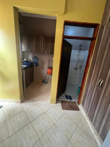 Others 4, Pearl suites - Bukoto, Kampala