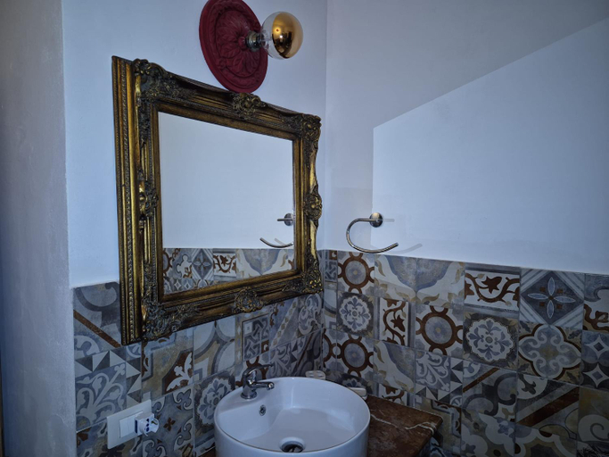 Bathroom 2, NA ZA ROSA - Casa Vacanze, Agrigento