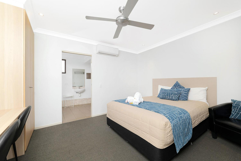 Bedroom 2, Boggabri Motel, Narrabri