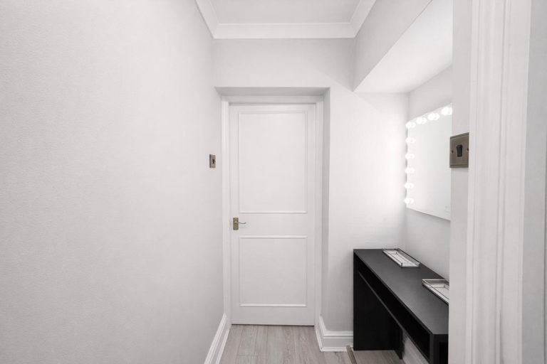 Others 4, Chiltern Street Serviced Apartments by Globe Apartments, London