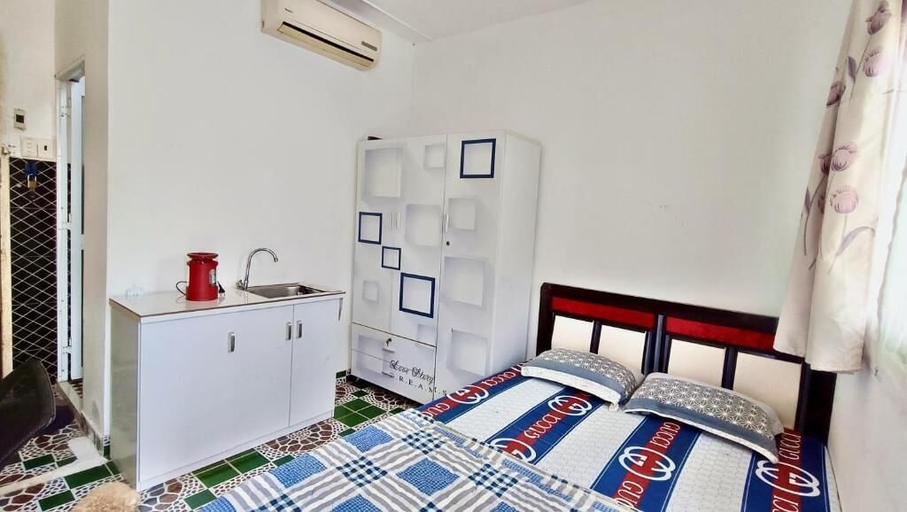 Room 3, HV P8, District 5