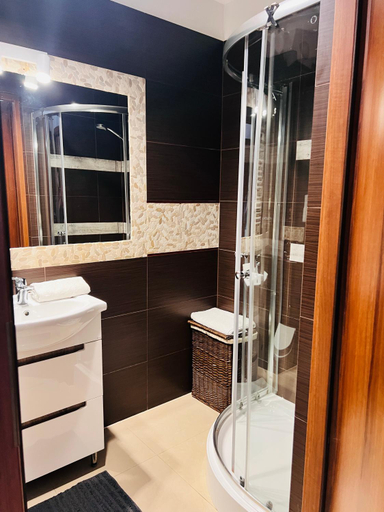 Bathroom 5, Villa Klif - Jastrzebia Gora No 10, Puck