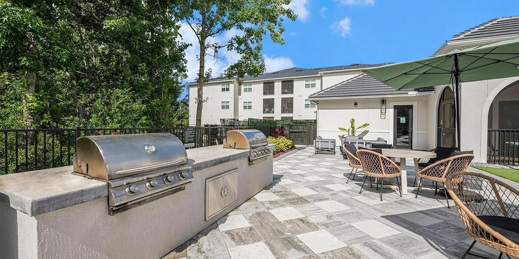 BBQ/picnic area, Landing Apartments near Webster Park North, Polk