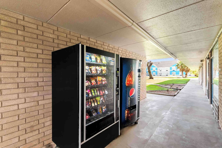 Food & Drinks 5, Studio 6 Port Lavaca, TX, Calhoun