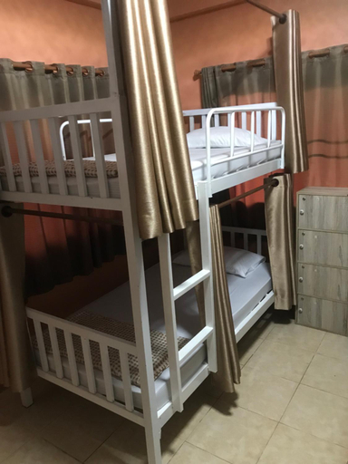 Bedroom, CM Memorial Hostel, Muang Chiang Mai