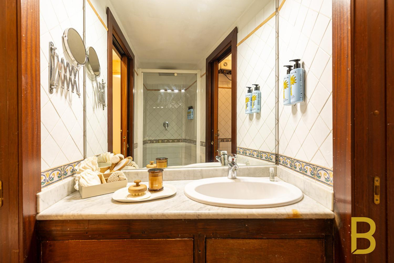Bathroom 2, BePlace Apartments in San Babila, Milano