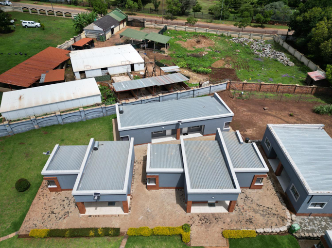 Others 4, Mafini Villa, City of Tshwane