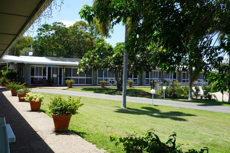Others 5, Ocean View Motel, Bowen