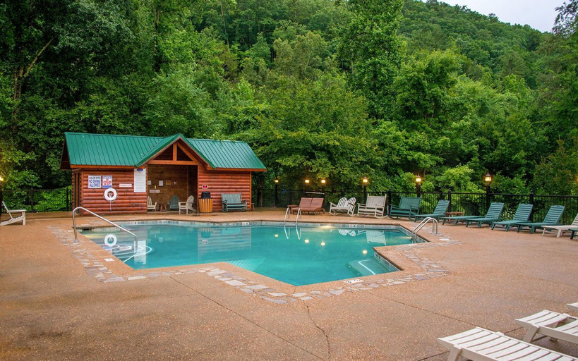 Facilities 2, Awesome Getaway and a Theater, Sevier
