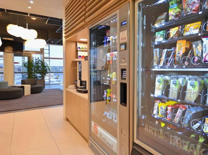 Food & Drinks 5, MY Cloud Transit Hotel - Guests with International Flight Only!, Frankfurt am Main