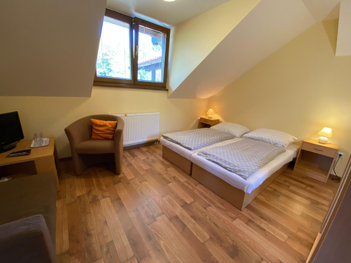 Bedroom 4, Penzion na Raztocnom, Rimavská Sobota
