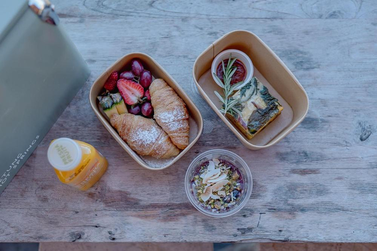 Food & Drinks 2, Metung Hot Springs, E. Gippsland - Bairnsdale