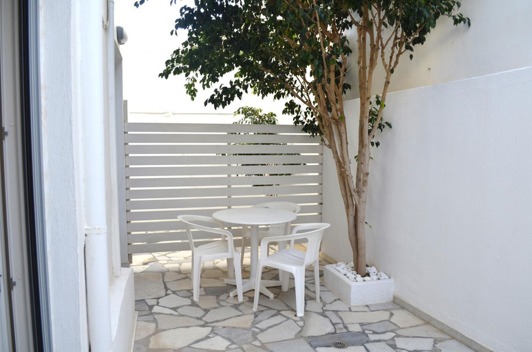 Others 4, Anemos Town, South Aegean