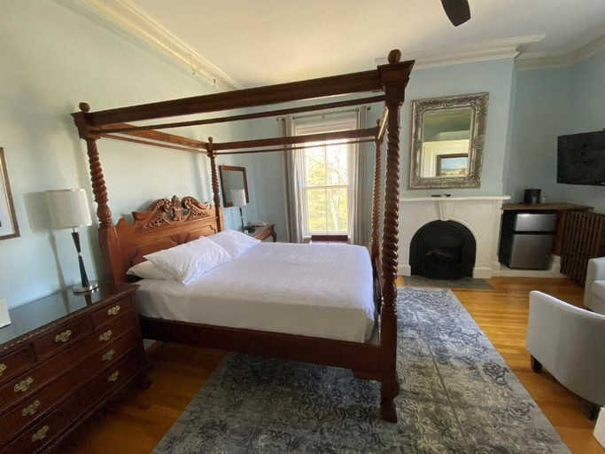 Bedroom 3, Blomidon Inn, Kings