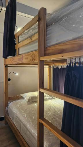 Bedroom 2, LOAN VÕ HOSTEL, District 1