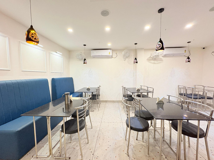 Food & Drinks 5, Hotel sukanya elite, Puri
