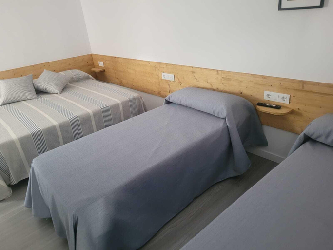 Bedroom, Malva Hostel Estartit, Girona
