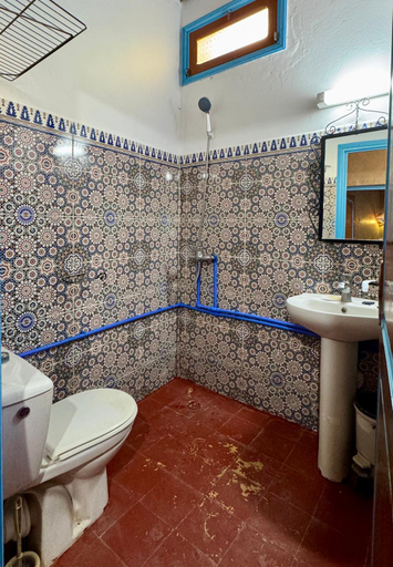 Bathroom 3, GITE LA GROTTE VALLEE, Errachidia