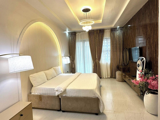 Room 4, Oputa Jay Apartment, AbujaMun