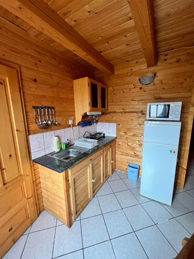 Others 2, Almos Apartman, Fonyód