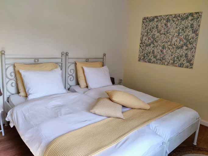 Bedroom, Chambres d'hotes / B&B Chez Mon Reve, Indre