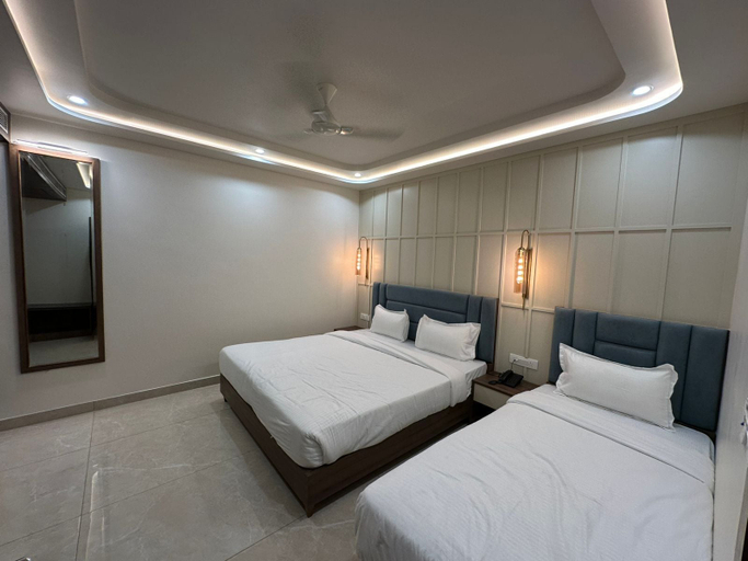Room 5, Hotel Sanidhyam bliss Varanasi, Varanasi