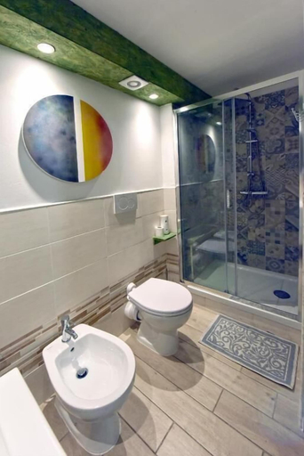 Bathroom 5, LA FERMATA DELLE RONDINI, Asti