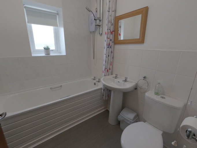 Bathroom 3, Wendon Holidays, Gwynedd