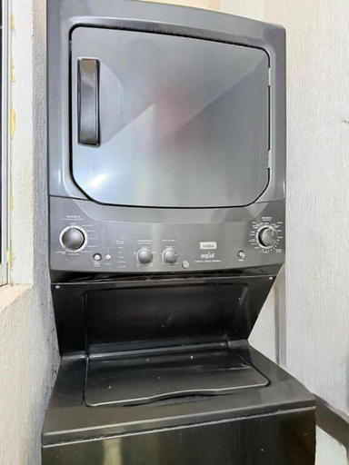 Laundry, Lofthouse 14, Santiago de Cali