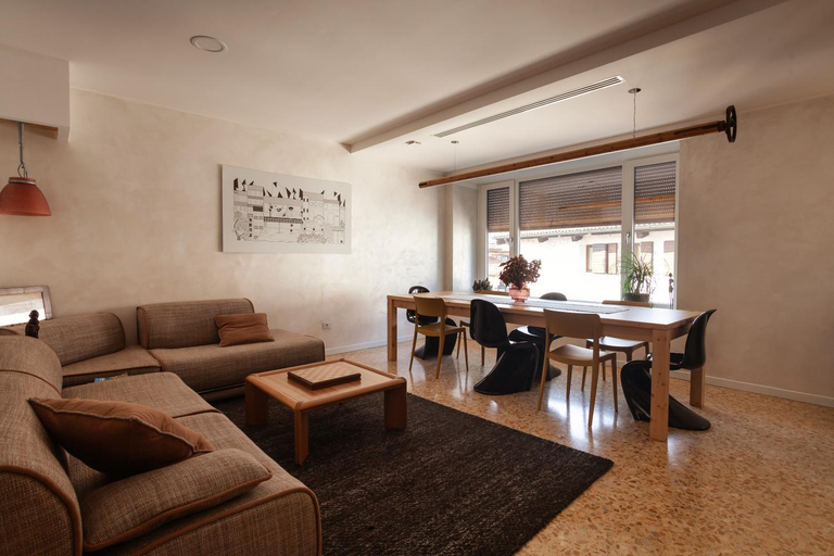 Others 5, T-Rooms, Vicenza