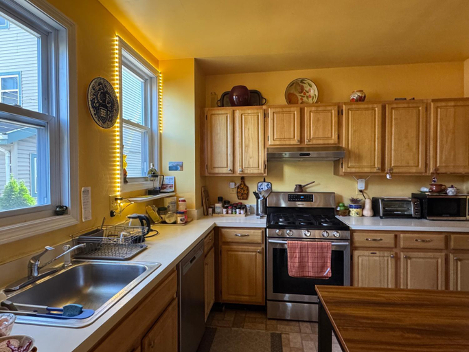 Others 3, Beautiful Victorian house, Room, Boston