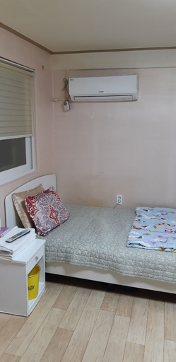 Room 3, Silla Motel, Pocheon