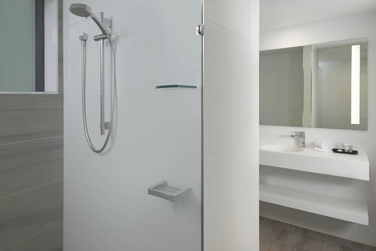 Bathroom 5, Courtyard by Marriott Brisbane South Bank, Brisbane