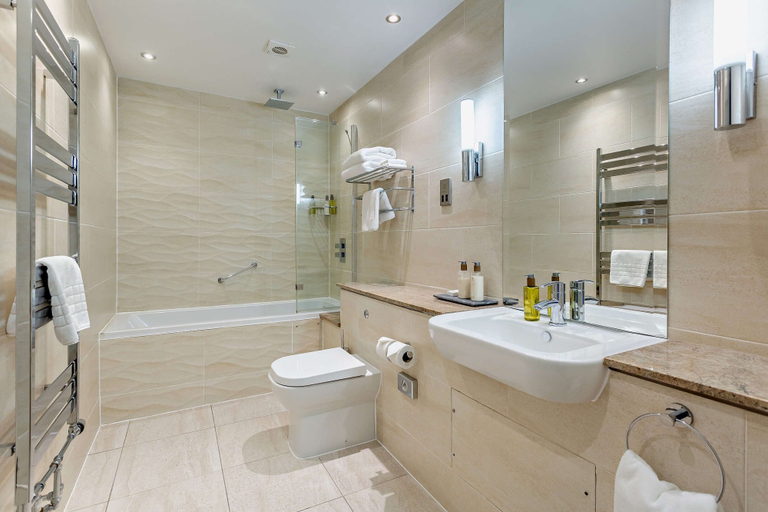 Bathroom 4, Muckrach Country House, Highland