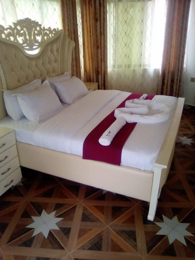 Room 5, The Lagoon Resort, Gichugu