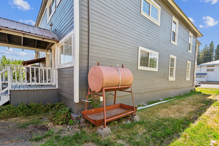 Property grounds 5, Charming Downtown Mccloud Retreat 2 Bedroom Home by RedAwning, Siskiyou