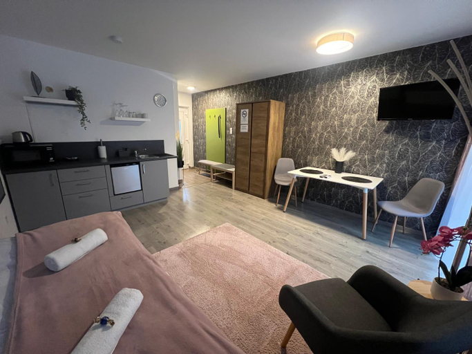Others 4, Sophia Apartman Godollo, Gödöllő