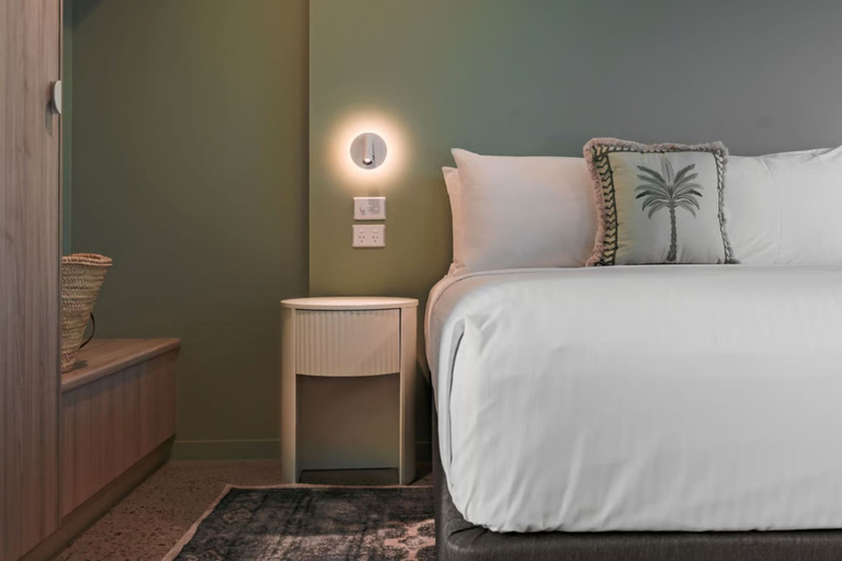 Room 3, Victoria Street Boutique Hotel, North Ward-Castle Hill