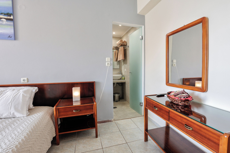 Bedroom 2, Ballas Apartments, Ionian Islands