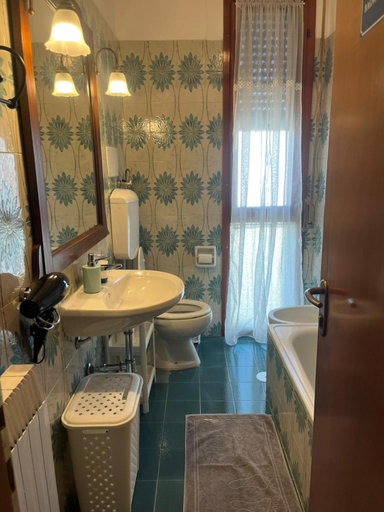 Bathroom 4, B&B L'Orchidea, Pisa