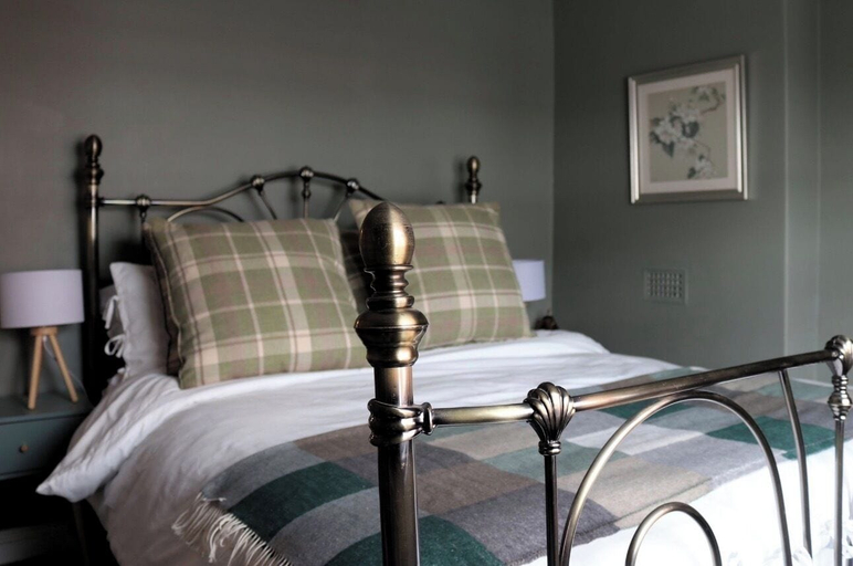 Room 5, Beds at 46, Isle of Wight