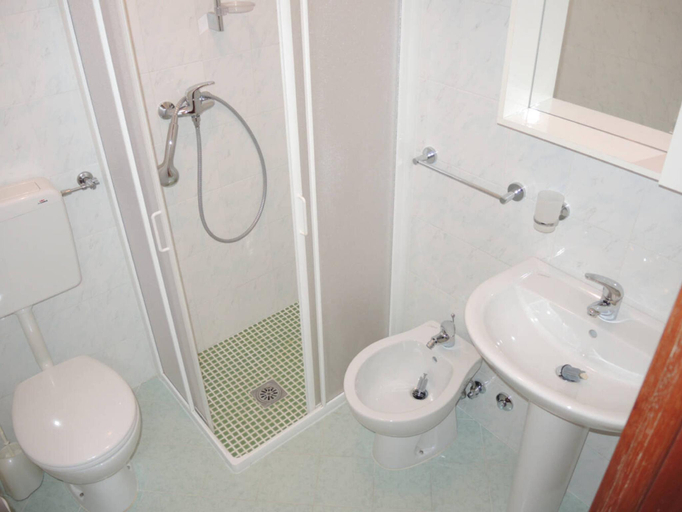 Bathroom, Flat for 4 people near the sea - By Beahost Rentals, Venezia