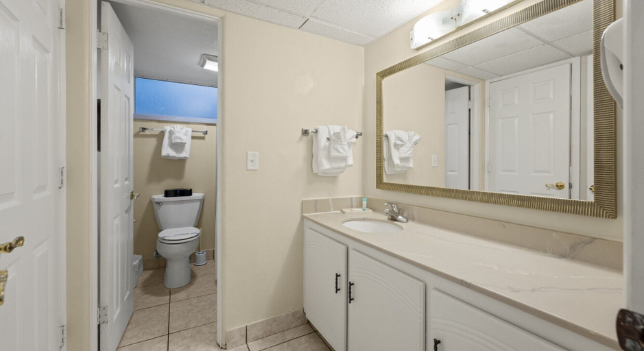 Bathroom 2, Outrigger Beach Club Resort by Coolvacay, Volusia