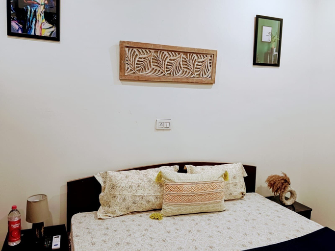 Room 2, Saroj Serenity inn, Garhwal