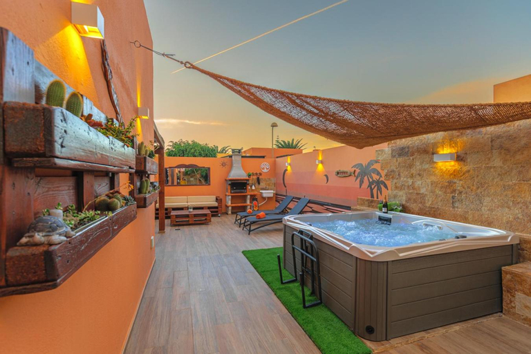 5, Villa Jacuzzi & Barbecue, Las Palmas