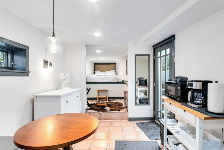 Interior 4, Montlake Studio in Spite House, Seattle