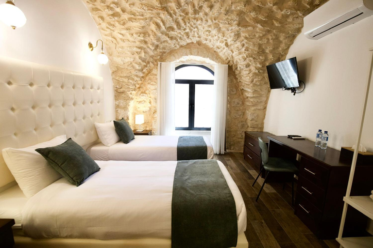 Bedroom 2, Petrakis Inn, Jerusalem