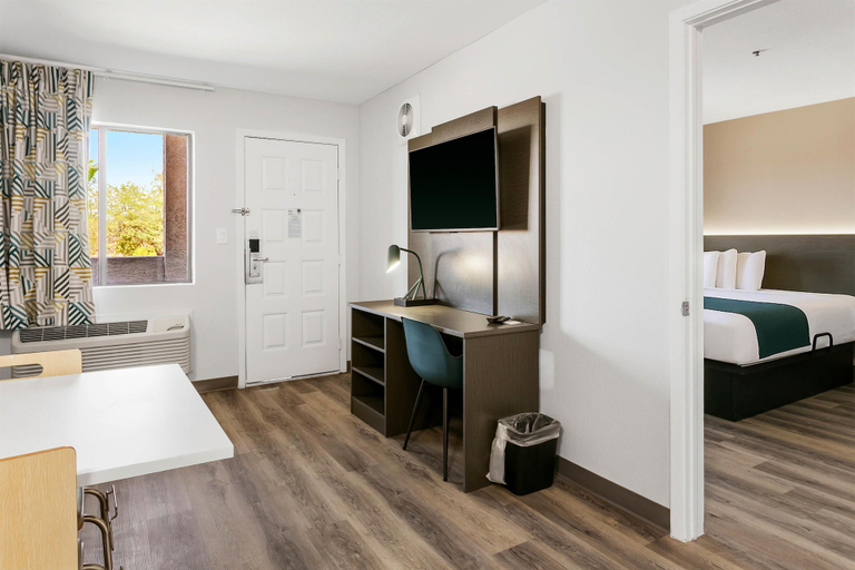 Bedroom 3, Studio 6 Tempe, AZ – Elliot Road, Maricopa